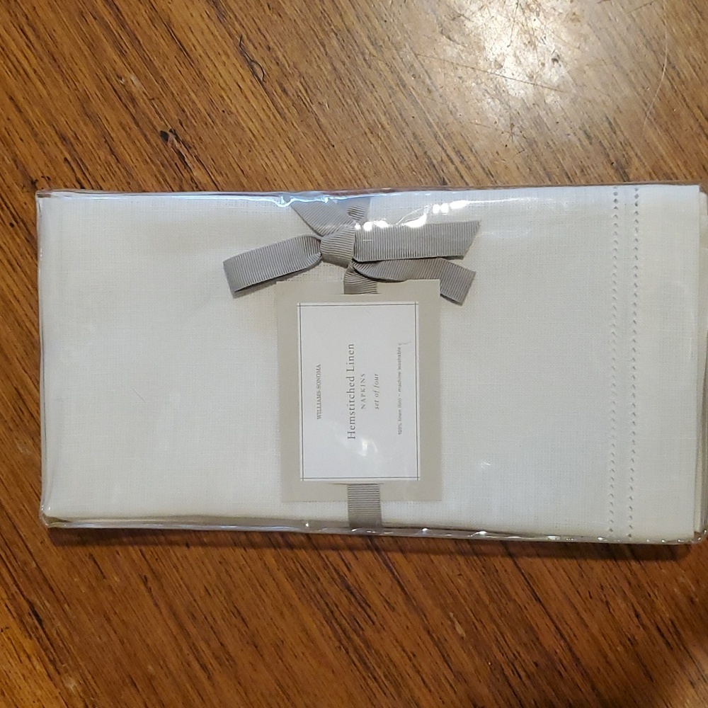 Williams Sonoma Hemstitched linen napkins